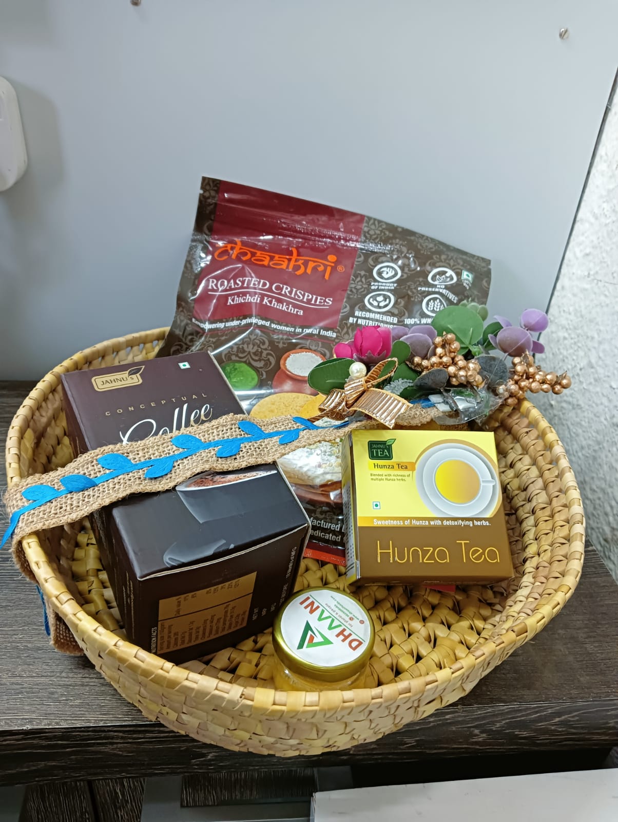Sabai Basket with Tea, Coffee & Ghee