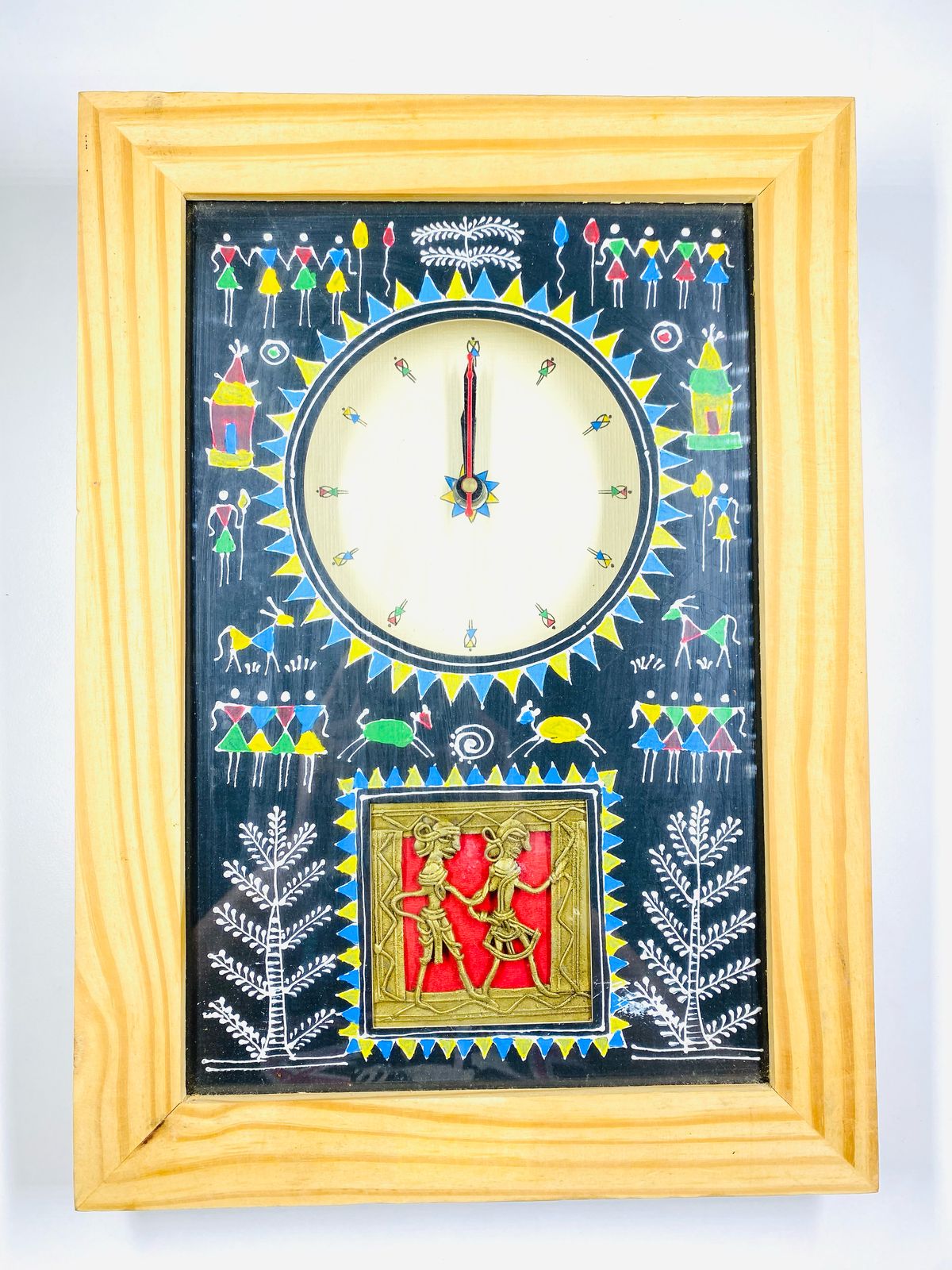 Wall Clock – Stylish & Modern Home Decor | Elegant & Durable Design