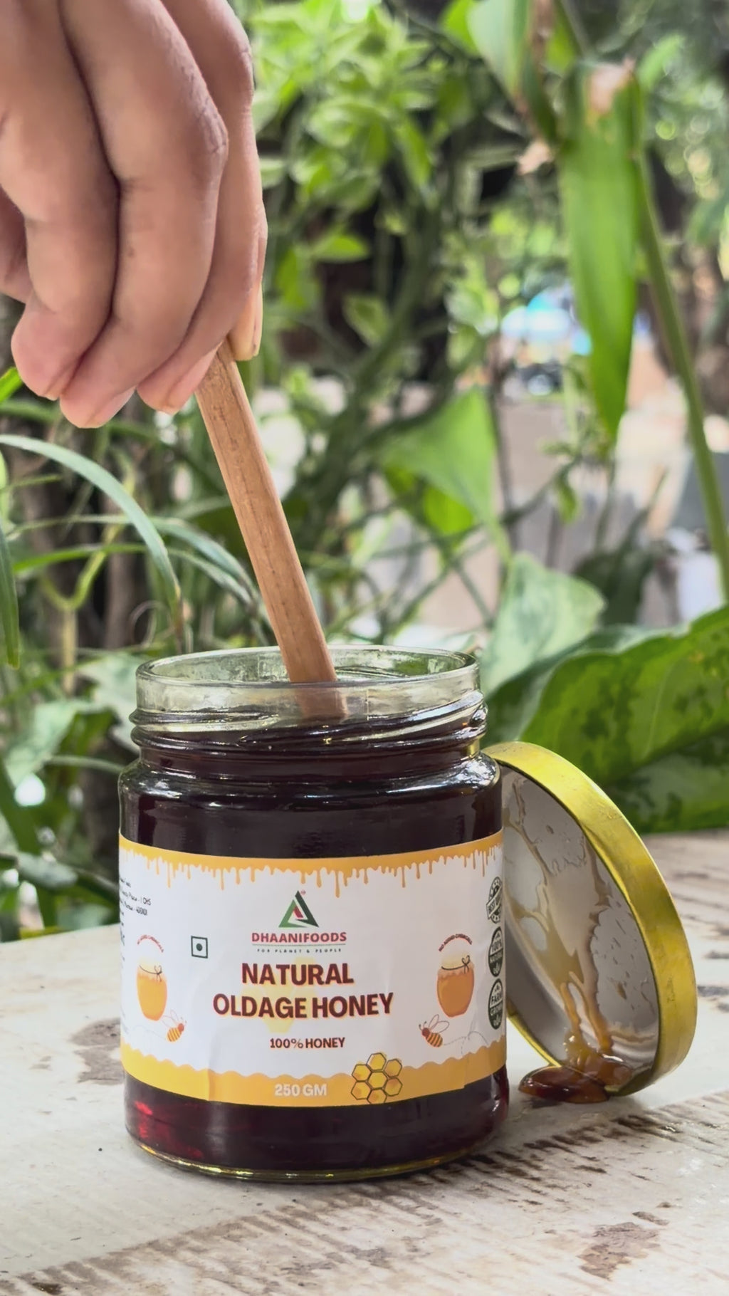 Natural Old Age Honey – Pure & Raw Honey for Daily Wellness